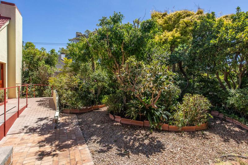 5 Bedroom Property for Sale in Bergvliet Western Cape